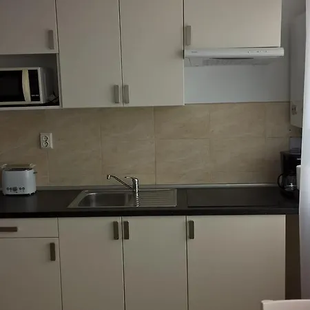 Dyana White Summerland *